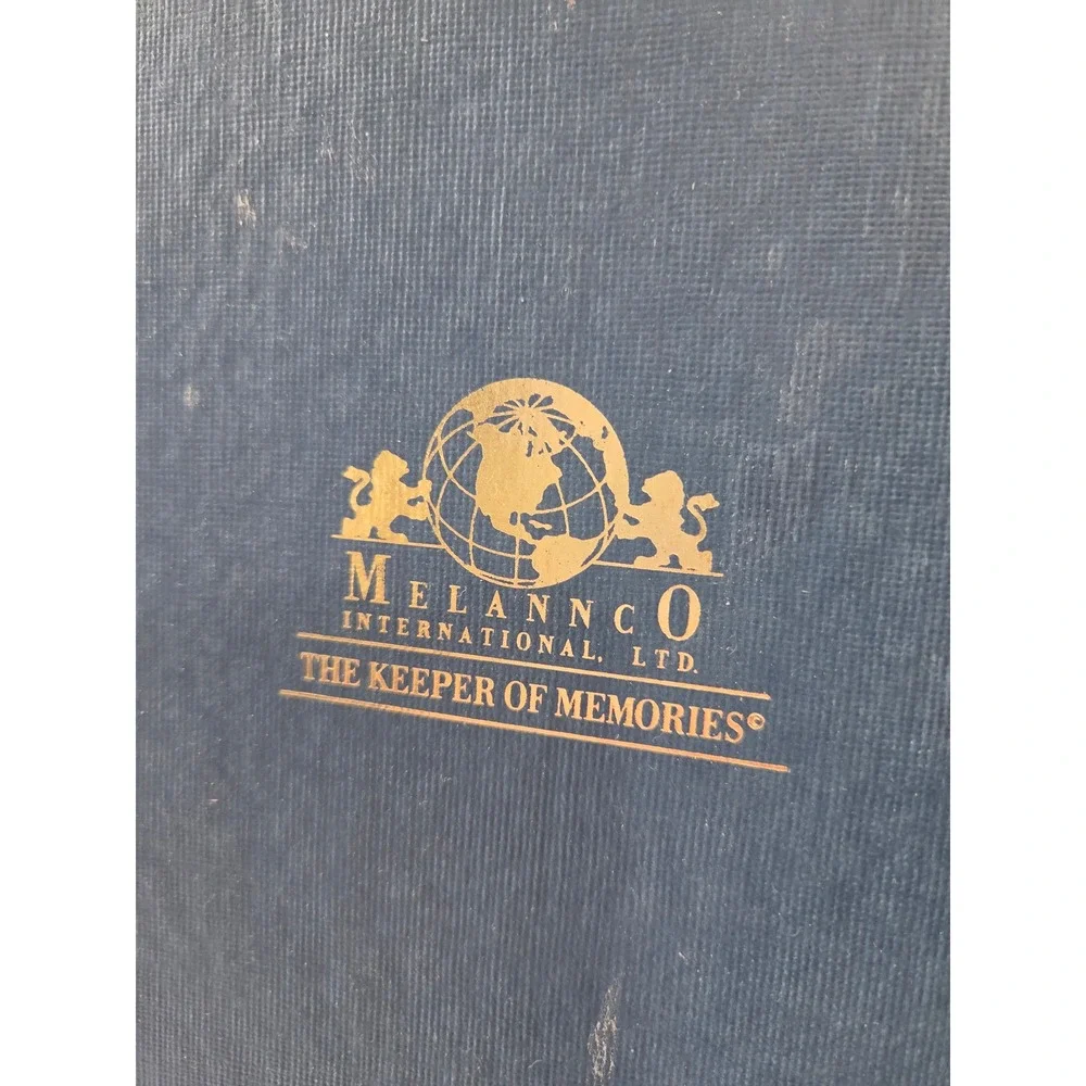 Melannco The Keeper of Memories Photo Album Cream Moire Fabric Brass Screw Post